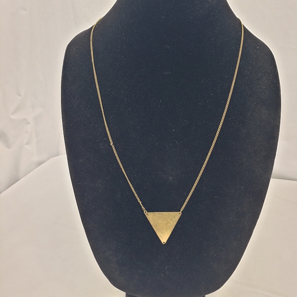 Forever 21 Triangle Necklace NWT
